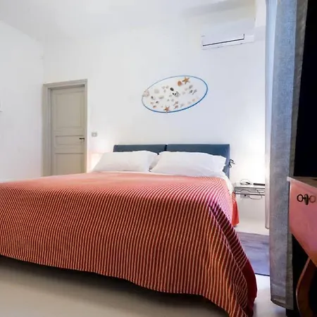 Bed & Breakfast Palazzo Del Sale 3*