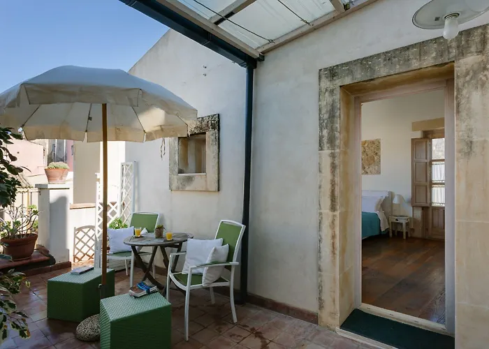 Palazzo Del Sale Bed & Breakfast 4*